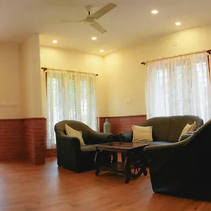 https://waves-and-shores.kerala-hotels.net