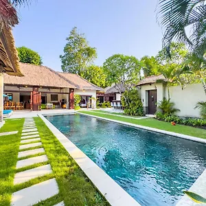 https://villa-alore-managed-by-villa-bugis.hotelsseminyak.net