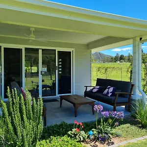 https://fig-tree-farm-bb-highvale-farmstay-near-brisbane.queenslandhotels.net